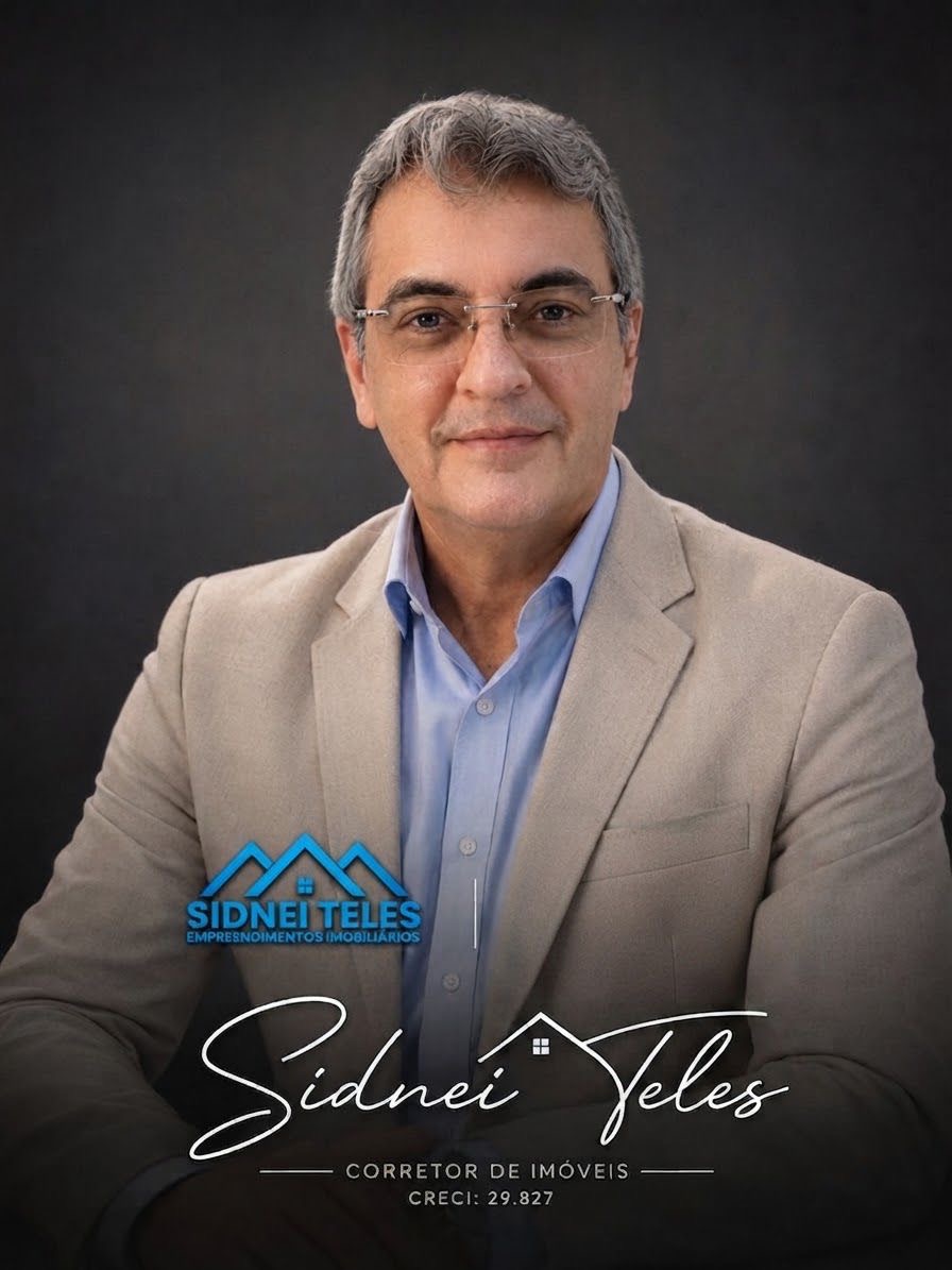 Sidnei Teles em seu escritório